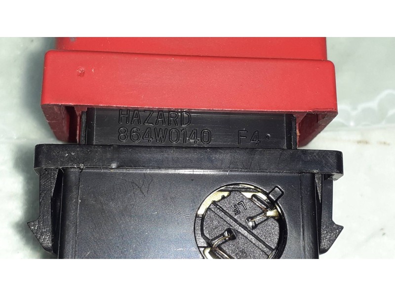 Recambio de warning para kia rio 1.5 crdi active referencia OEM IAM 864W0140  CONECTOR 6 PINES