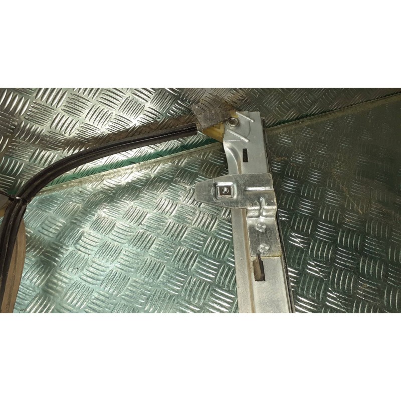 Recambio de elevalunas delantero derecho para citroen xsara picasso 1.6 hdi 90 exclusive referencia OEM IAM   ELECTRICO