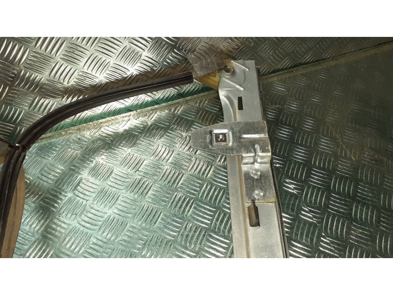 Recambio de elevalunas delantero derecho para citroen xsara picasso 1.6 hdi 90 exclusive referencia OEM IAM   ELECTRICO