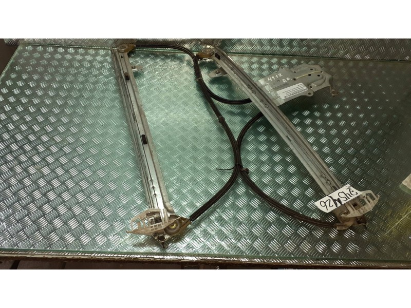 Recambio de elevalunas delantero derecho para citroen xsara picasso 1.6 hdi 90 exclusive referencia OEM IAM   ELECTRICO