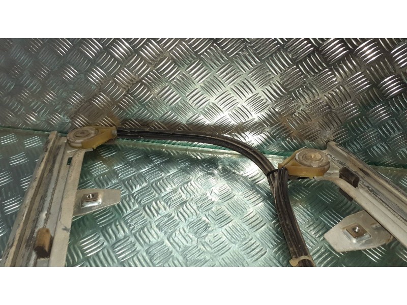 Recambio de elevalunas delantero derecho para citroen xsara picasso 1.6 hdi 90 exclusive referencia OEM IAM   ELECTRICO