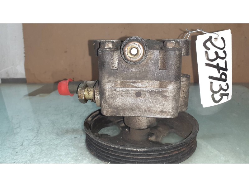 Recambio de bomba direccion para mazda 626 berlina (gf) 2.0 16v cat referencia OEM IAM   