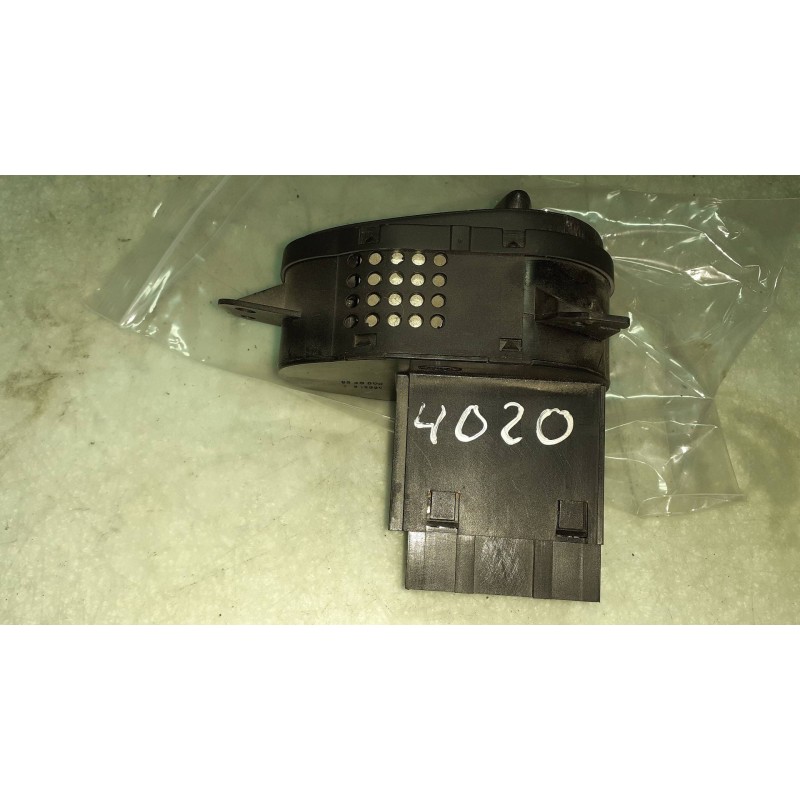 Recambio de mando luces para ford focus berlina (cak) ambiente referencia OEM IAM 98AG13A024AH  CONECTOR 16 PINES