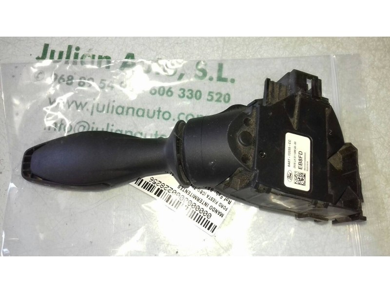 Recambio de mando intermitentes para ford fiesta (cb1) titanium referencia OEM IAM 8A6T13335CC  8 PINES