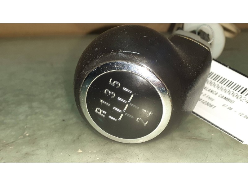 Recambio de pomo palanca cambio para opel corsa d enjoy referencia OEM IAM 009123061  5 VELOCIDADES