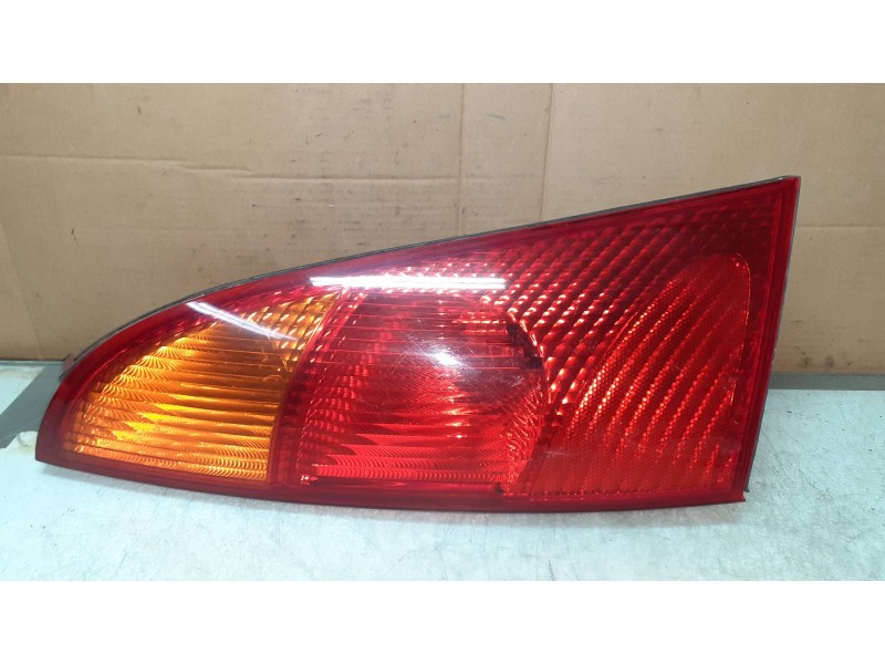 Recambio de piloto trasero izquierdo para ford focus berlina (cak) ambiente referencia OEM IAM 1M5113405  