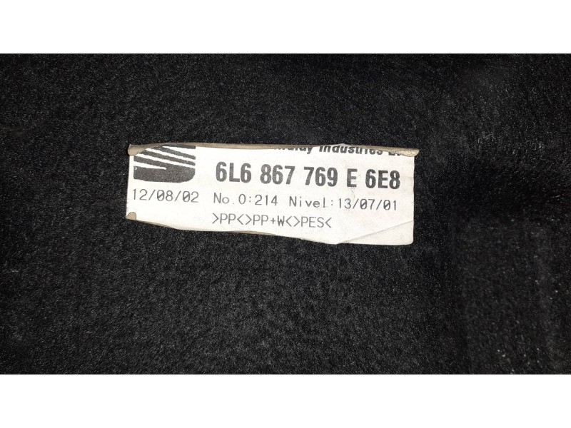 Recambio de bandeja trasera para seat ibiza (6l1) stella referencia OEM IAM 6L6867769E  6L6867769E6E8