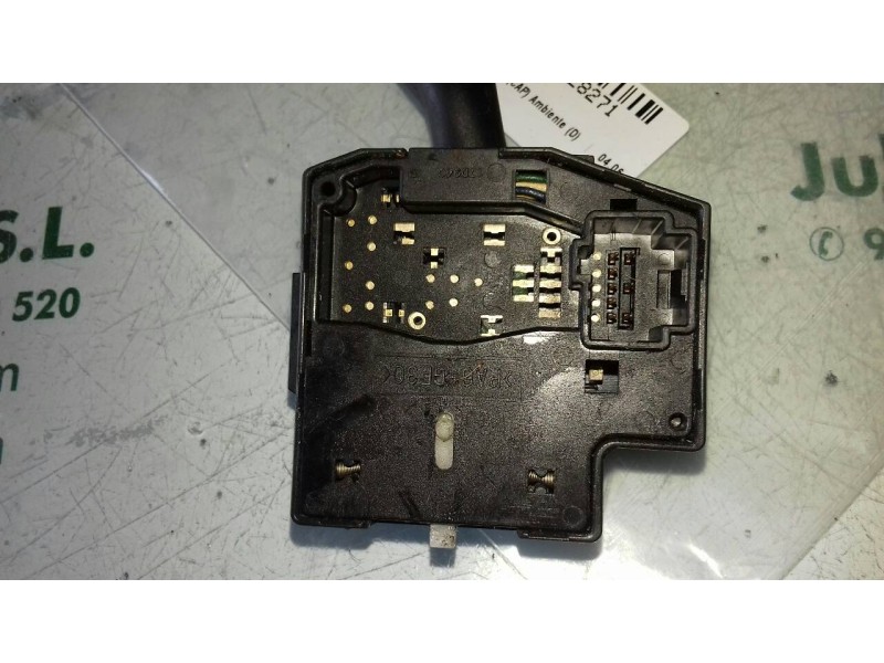 Recambio de mando intermitentes para ford focus berlina (cap) ambiente (d) referencia OEM IAM 17D940B  