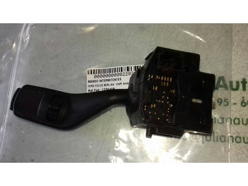 Recambio de mando intermitentes para ford focus berlina (cap) ambiente (d) referencia OEM IAM 17D940B  
