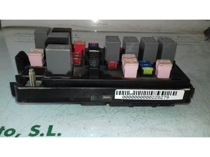 Recambio de caja reles / fusibles para chevrolet matiz s referencia OEM IAM 96427973  