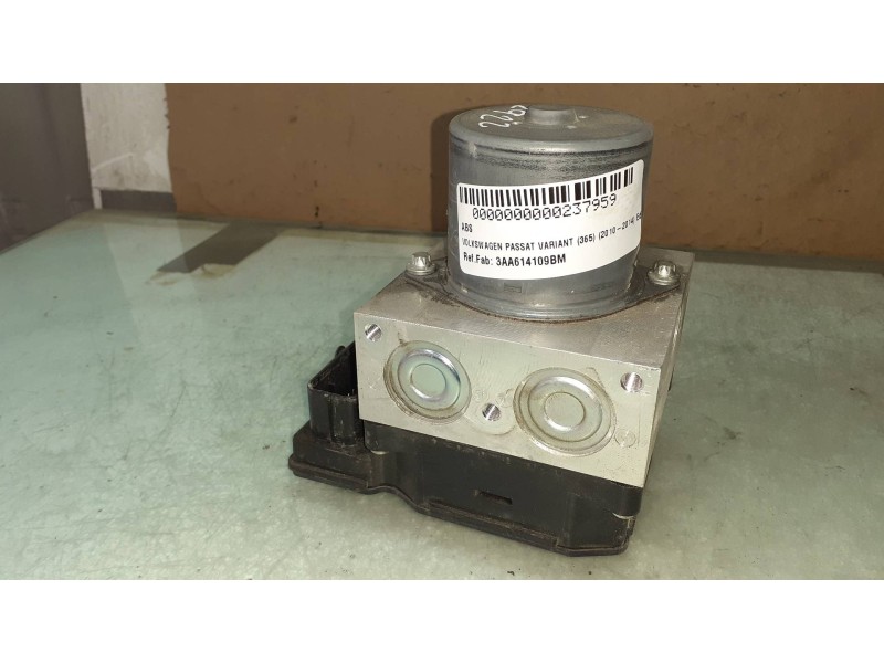 Recambio de abs para volkswagen passat variant (365) edition bluemotion referencia OEM IAM 3AA614109BM  TRW