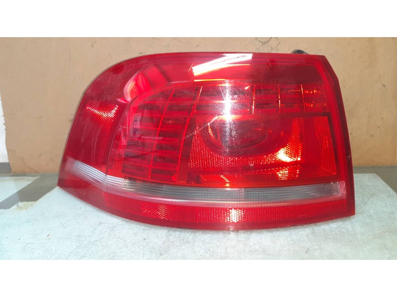 Recambio de piloto trasero derecho para volkswagen passat variant (365) edition bluemotion referencia OEM IAM   