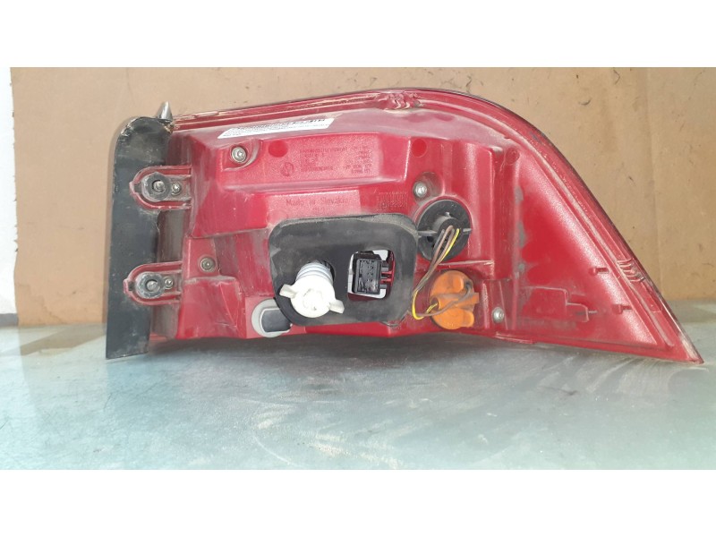 Recambio de piloto trasero derecho para volkswagen passat variant (365) edition bluemotion referencia OEM IAM   