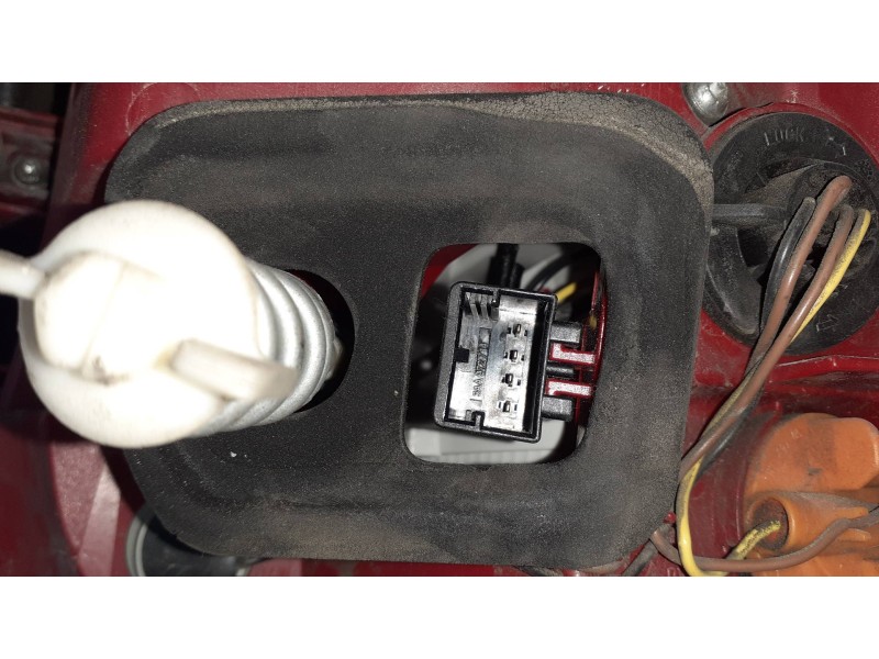 Recambio de piloto trasero derecho para volkswagen passat variant (365) edition bluemotion referencia OEM IAM   