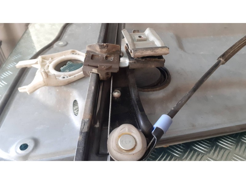 Recambio de elevalunas delantero izquierdo para seat ibiza (6l1) stella referencia OEM IAM 6L3837751CJ 6L3837755AD ELECTRICO