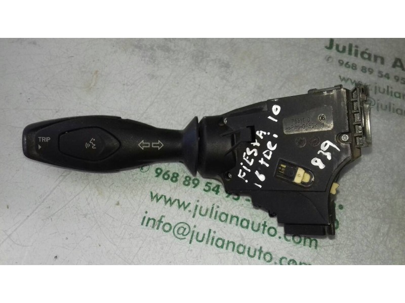 Recambio de mando intermitentes para ford fiesta (cb1) titanium referencia OEM IAM 8A6T13335CC  