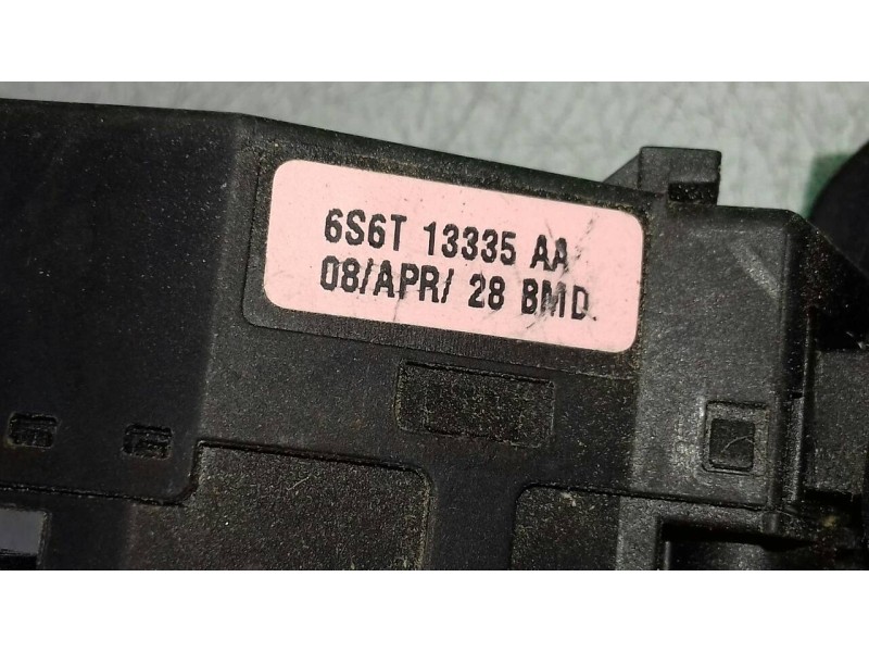 Recambio de mando intermitentes para ford fiesta (cb1) econetic referencia OEM IAM 6S6T13335AA  