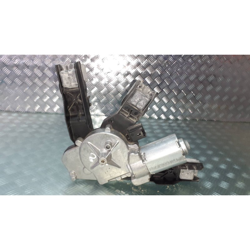 Recambio de motor limpia trasero para peugeot 308 style referencia OEM IAM 9819523180 0390205010 BOSCH