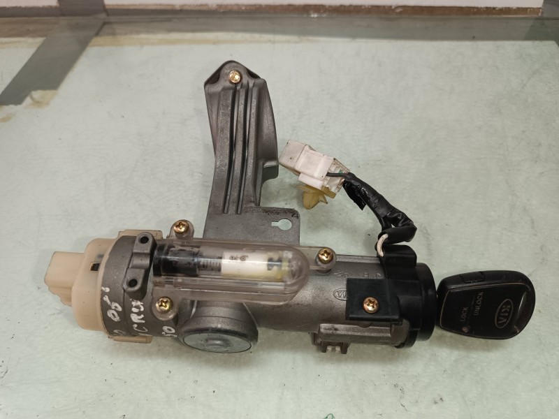 Recambio de centralita motor uce para kia rio 1.5 crdi ex1 referencia OEM IAM 391012A610  KIT - BOSCH