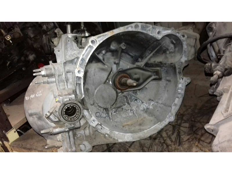 Recambio de caja cambios para peugeot 307 berlina (s2) xs referencia OEM IAM 20MB16  6 VELOCIDADES