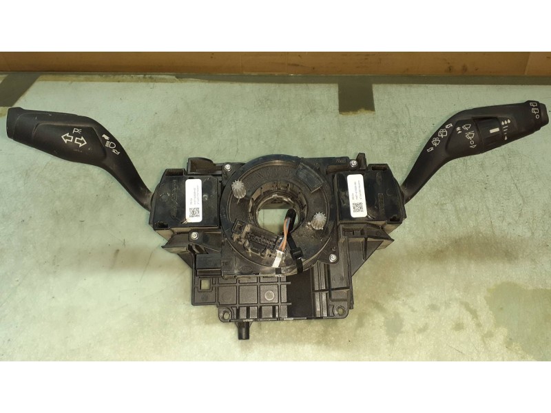 Recambio de mando luces para ford focus lim. titanium referencia OEM IAM F1ET13N064AD F1ET17A553BA AV6T13335AE