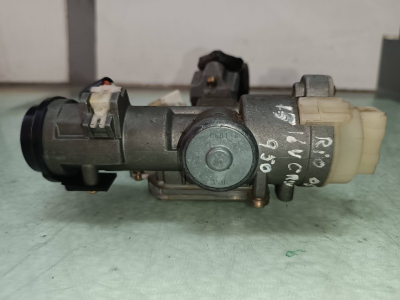 Recambio de centralita motor uce para kia rio 1.5 crdi ex1 referencia OEM IAM 391012A610  KIT - BOSCH