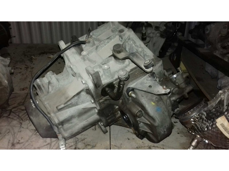 Recambio de caja cambios para peugeot 206 berlina xr referencia OEM IAM 20DL12  5 VELOCIDADES