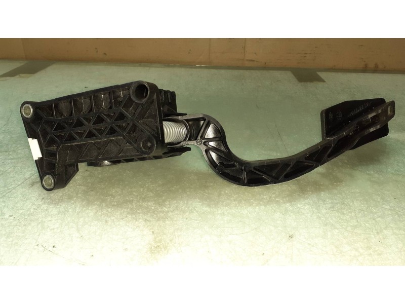 Recambio de pedal acelerador para opel adam unlimited ecoflex referencia OEM IAM 13305804 BITRON 13305804B720