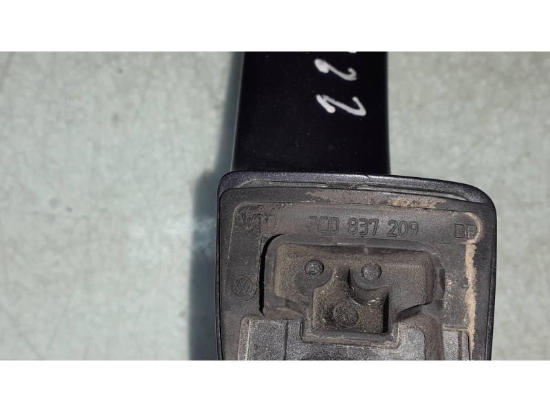 Recambio de maneta exterior trasera izquierda para volkswagen passat variant (365) edition bluemotion referencia OEM IAM 3C08372