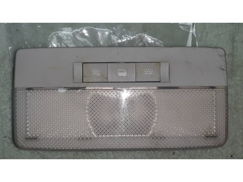 Recambio de luz interior para opel adam unlimited ecoflex referencia OEM IAM 316627975 167352 HELLA