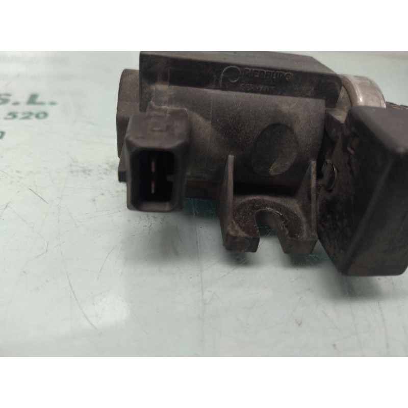 Recambio de valvula aire adicional para kia carnival ii 2.9 cdri executive referencia OEM IAM 72190319 01T073 PIERBURG