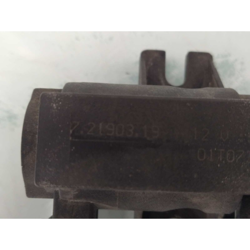 Recambio de valvula aire adicional para kia carnival ii 2.9 cdri executive referencia OEM IAM 72190319 01T073 PIERBURG