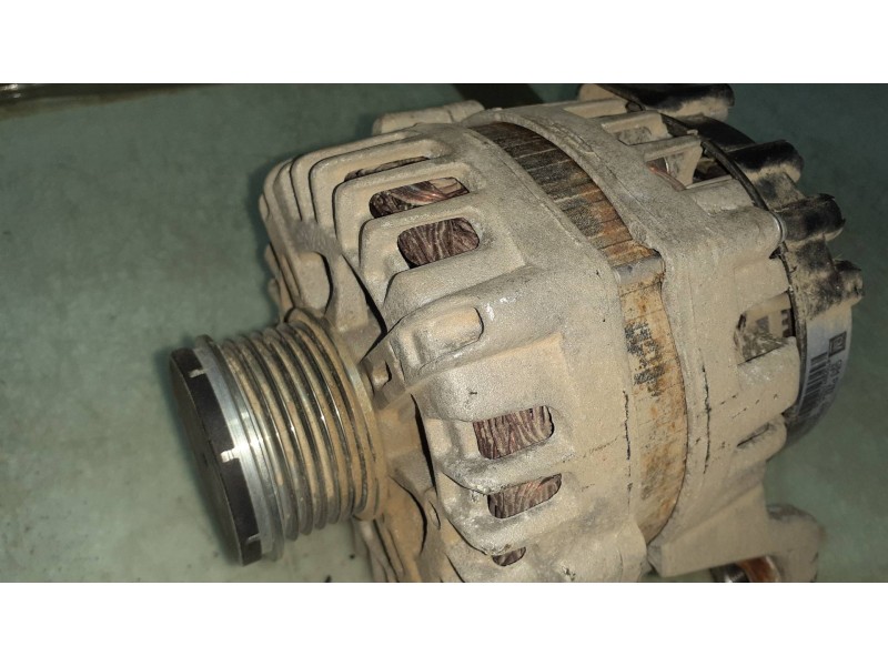 Recambio de alternador para opel adam unlimited ecoflex referencia OEM IAM 13597226 VALEO 130A