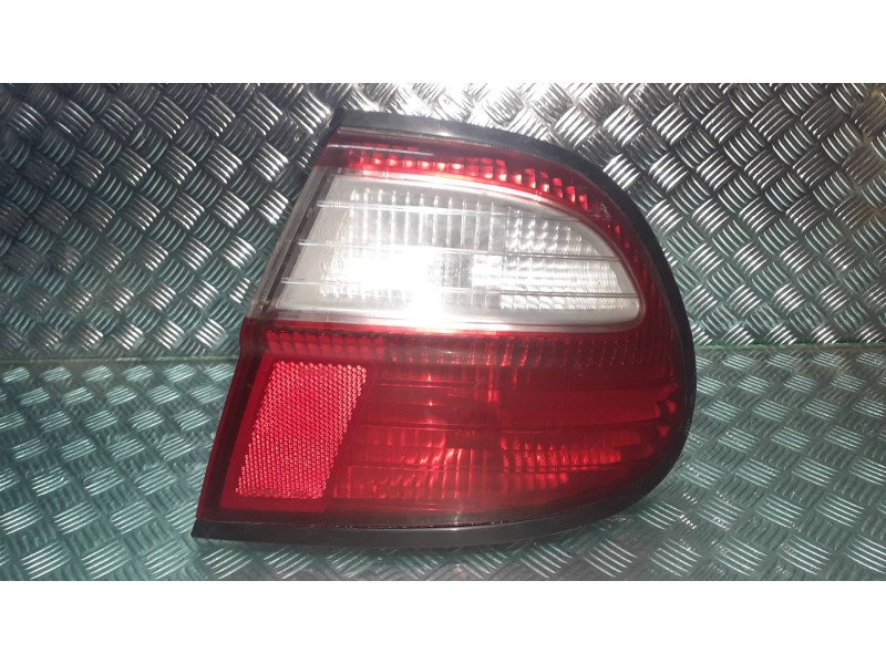 Recambio de piloto trasero derecho para nissan primera berlina (p11) básico referencia OEM IAM   