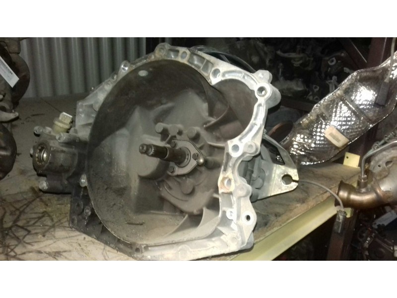 Recambio de caja cambios para peugeot 206 berlina x-line referencia OEM IAM 20DL22  5 VELOCIDADES