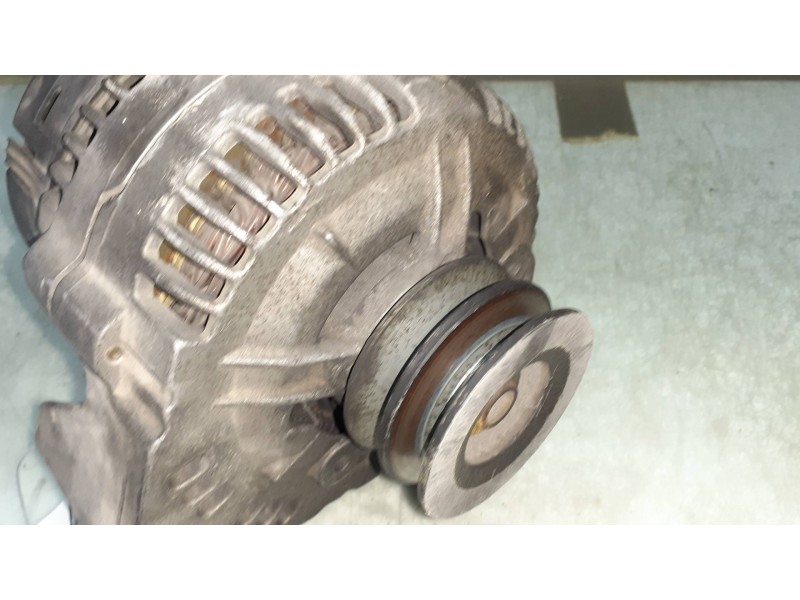 Recambio de alternador para volvo serie 740 berlina/familiar gl exklusiv berlina referencia OEM IAM 0120465018 BOSCH 100A