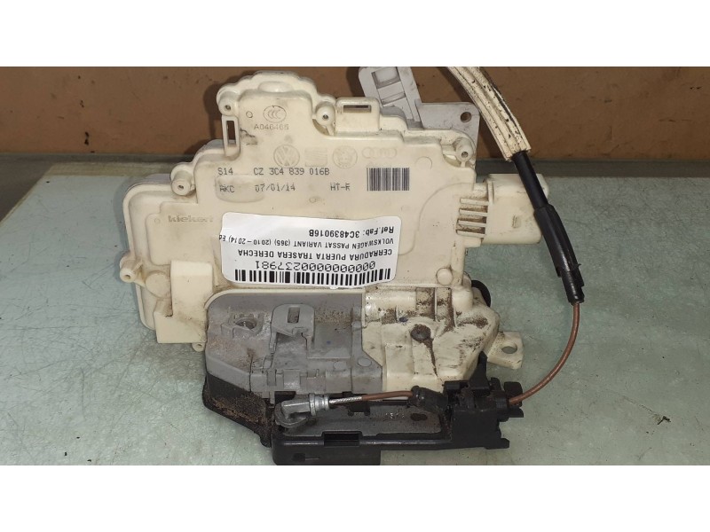 Recambio de cerradura puerta trasera derecha para volkswagen passat variant (365) edition bluemotion referencia OEM IAM 3C483901