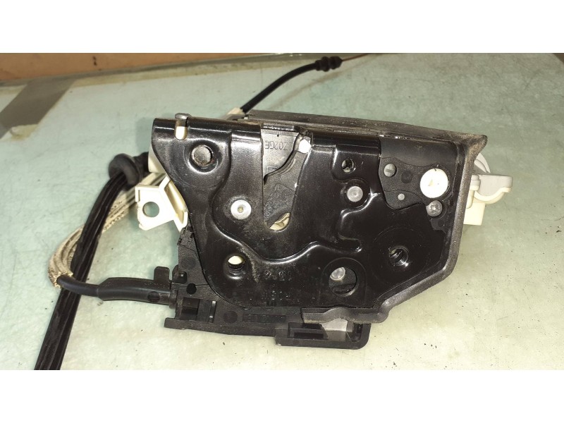 Recambio de cerradura puerta delantera derecha para volkswagen passat variant (365) edition bluemotion referencia OEM IAM 3C1837