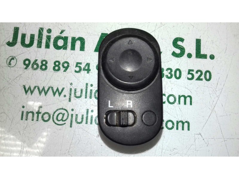 Recambio de interruptor para daewoo nubira berlina se referencia OEM IAM 2M10  REGULADOR RETROVISOR