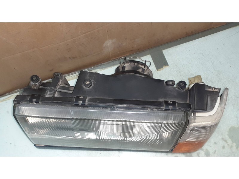Recambio de faro izquierdo para volvo serie 740 berlina/familiar gl exklusiv berlina referencia OEM IAM 0301078151  1305235142