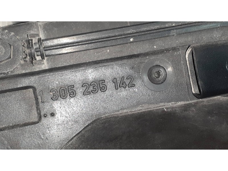 Recambio de faro izquierdo para volvo serie 740 berlina/familiar gl exklusiv berlina referencia OEM IAM 0301078151  1305235142