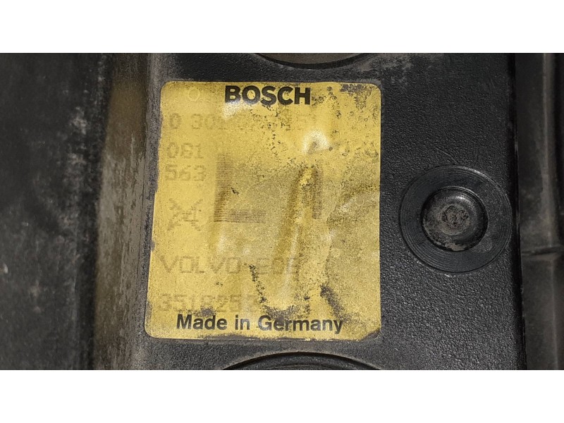 Recambio de faro izquierdo para volvo serie 740 berlina/familiar gl exklusiv berlina referencia OEM IAM 0301078151  1305235142