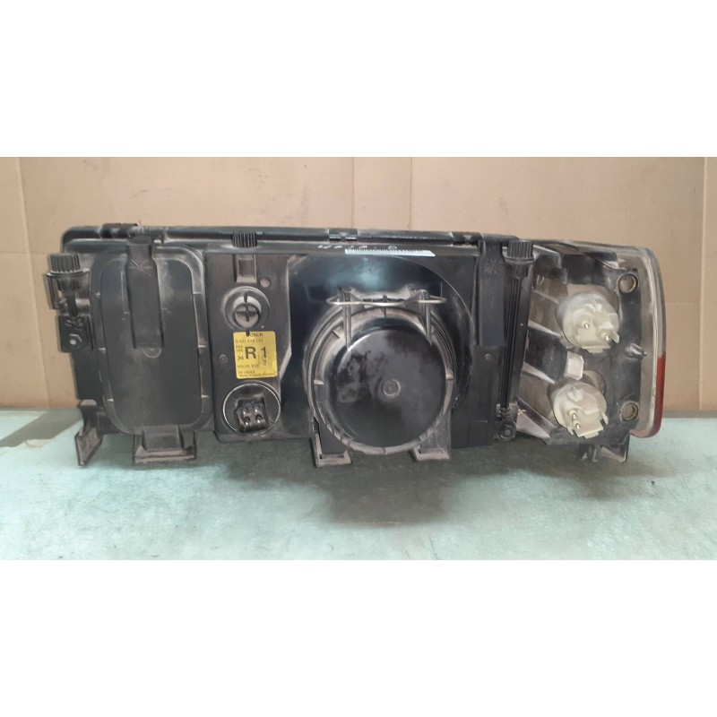 Recambio de faro derecho para volvo serie 740 berlina/familiar gl exklusiv berlina referencia OEM IAM 0301078152 1305235143 3518