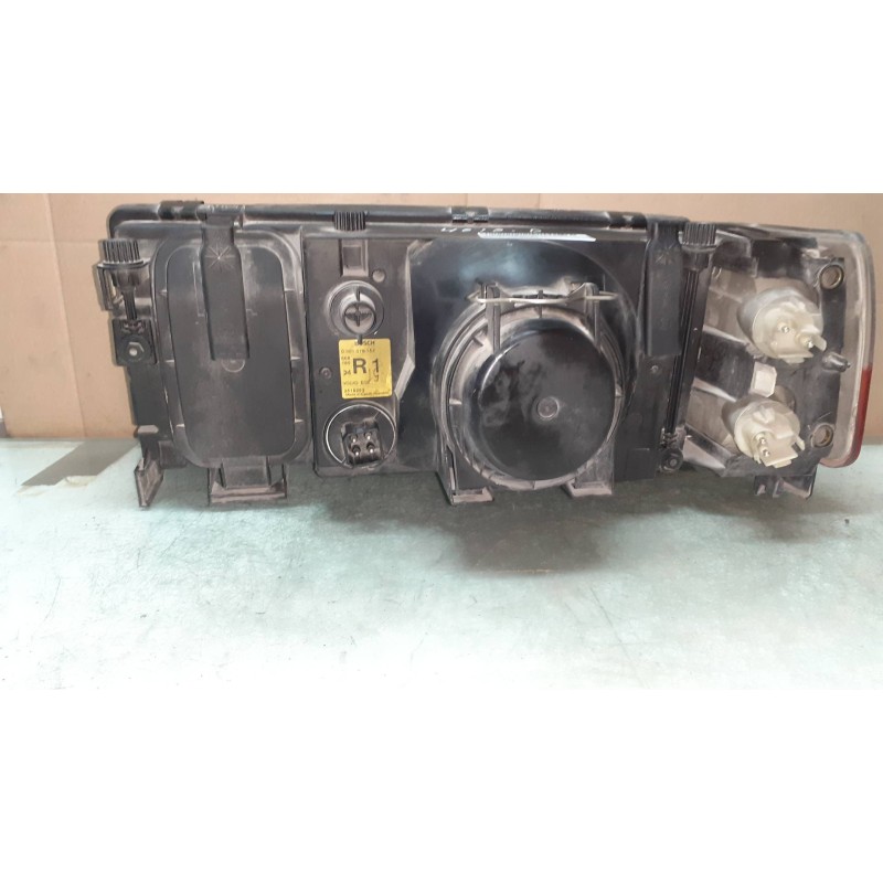Recambio de faro derecho para volvo serie 740 berlina/familiar gl exklusiv berlina referencia OEM IAM 0301078152 1305235143 3518