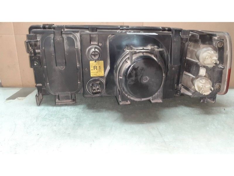 Recambio de faro derecho para volvo serie 740 berlina/familiar gl exklusiv berlina referencia OEM IAM 0301078152 1305235143 3518