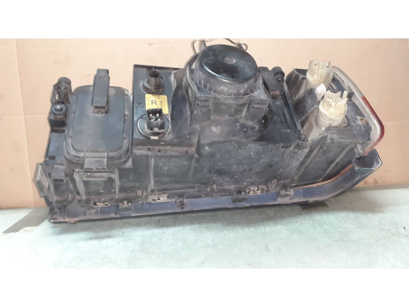 Recambio de faro derecho para volvo serie 740 berlina/familiar gl exklusiv berlina referencia OEM IAM 0301078152 1305235143 3518