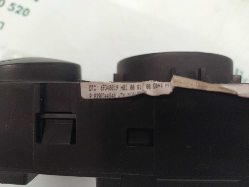 Recambio de mando climatizador para renault megane ii berlina 3p extreme referencia OEM IAM 8200344840  VALEO