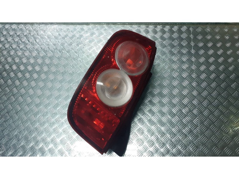 Recambio de piloto trasero izquierdo para nissan micra (k12e) line up referencia OEM IAM   