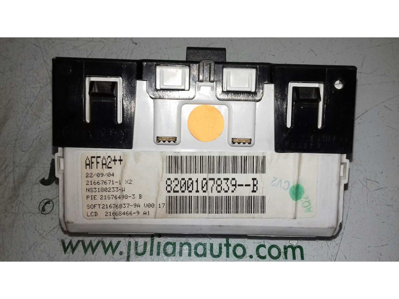 Recambio de pantalla multifuncion para renault megane ii berlina 3p extreme referencia OEM IAM 8200107839 8200107839B SAGEM