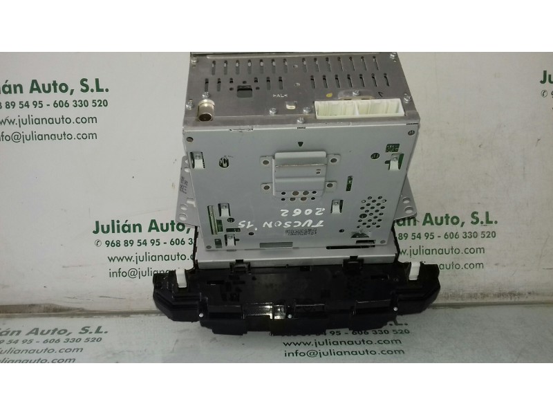 Recambio de sistema audio / radio cd para hyundai tucson essence bluedrive 2wd referencia OEM IAM 96170D70104X ACB10D7EE 